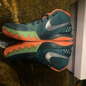 Nike Kyrie 1 Venus flytrap